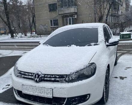 Белый Фольксваген Гольф, объемом двигателя 1.6 л и пробегом 202 тыс. км за 7900 $, фото 1 на Automoto.ua