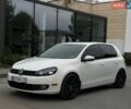 Белый Фольксваген Гольф, объемом двигателя 1.97 л и пробегом 237 тыс. км за 9800 $, фото 1 на Automoto.ua