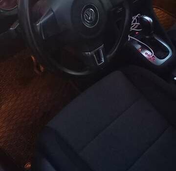 Белый Фольксваген Гольф, объемом двигателя 1.39 л и пробегом 225 тыс. км за 8299 $, фото 9 на Automoto.ua