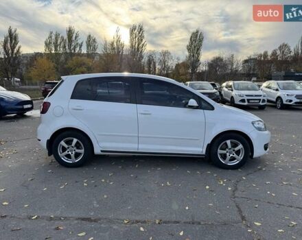 Белый Фольксваген Гольф, объемом двигателя 1.39 л и пробегом 171 тыс. км за 8500 $, фото 3 на Automoto.ua