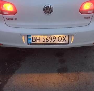 Белый Фольксваген Гольф, объемом двигателя 1.39 л и пробегом 225 тыс. км за 8299 $, фото 8 на Automoto.ua