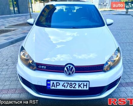 Белый Фольксваген Гольф, объемом двигателя 2 л и пробегом 171 тыс. км за 11200 $, фото 1 на Automoto.ua