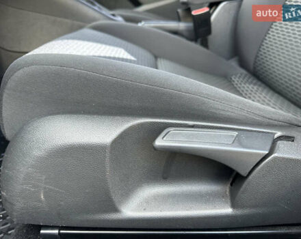 Белый Фольксваген Гольф, объемом двигателя 1.6 л и пробегом 188 тыс. км за 8600 $, фото 20 на Automoto.ua