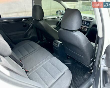 Белый Фольксваген Гольф, объемом двигателя 1.6 л и пробегом 214 тыс. км за 8300 $, фото 48 на Automoto.ua