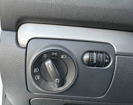 Белый Фольксваген Гольф, объемом двигателя 1.6 л и пробегом 188 тыс. км за 8600 $, фото 22 на Automoto.ua