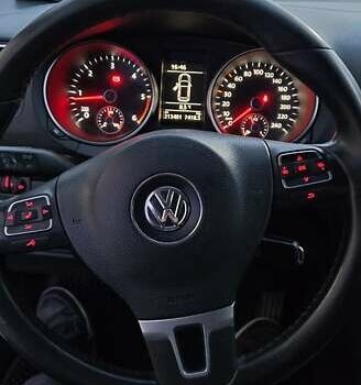 Белый Фольксваген Гольф, объемом двигателя 1.6 л и пробегом 213 тыс. км за 7600 $, фото 9 на Automoto.ua