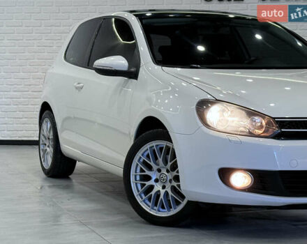 Белый Фольксваген Гольф, объемом двигателя 1.39 л и пробегом 171 тыс. км за 6999 $, фото 21 на Automoto.ua