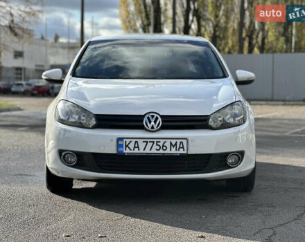 Белый Фольксваген Гольф, объемом двигателя 1.6 л и пробегом 188 тыс. км за 8600 $, фото 1 на Automoto.ua