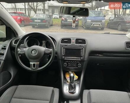 Белый Фольксваген Гольф, объемом двигателя 1.39 л и пробегом 161 тыс. км за 9000 $, фото 8 на Automoto.ua