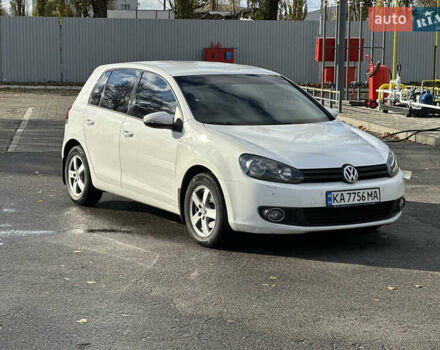 Белый Фольксваген Гольф, объемом двигателя 1.6 л и пробегом 188 тыс. км за 8600 $, фото 2 на Automoto.ua