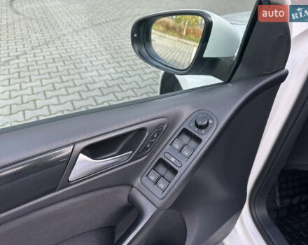 Белый Фольксваген Гольф, объемом двигателя 1.39 л и пробегом 176 тыс. км за 8850 $, фото 36 на Automoto.ua