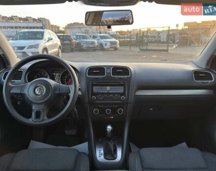 Білий Фольксваген Гольф, об'ємом двигуна 2.48 л та пробігом 190 тис. км за 9800 $, фото 14 на Automoto.ua