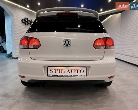Белый Фольксваген Гольф, объемом двигателя 1.39 л и пробегом 171 тыс. км за 6999 $, фото 6 на Automoto.ua
