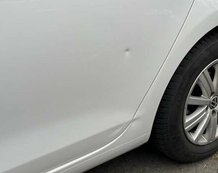 Белый Фольксваген Гольф, объемом двигателя 1.39 л и пробегом 161 тыс. км за 9000 $, фото 3 на Automoto.ua