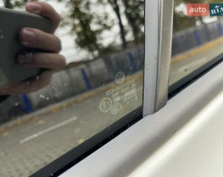 Білий Фольксваген Гольф, об'ємом двигуна 1.39 л та пробігом 100 тис. км за 9300 $, фото 28 на Automoto.ua