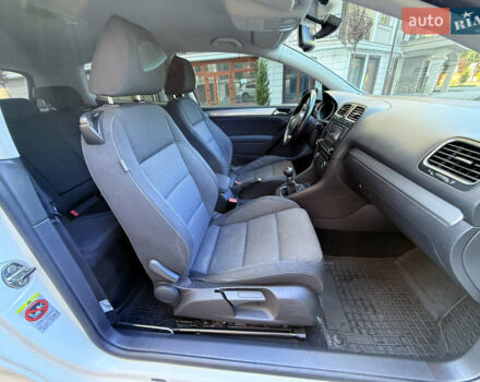 Белый Фольксваген Гольф, объемом двигателя 1.39 л и пробегом 171 тыс. км за 6999 $, фото 36 на Automoto.ua