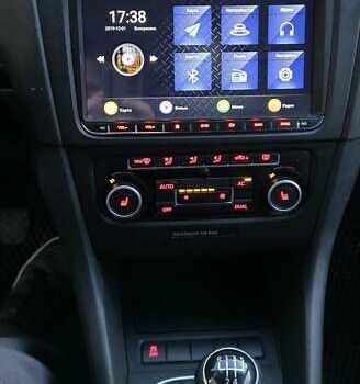 Белый Фольксваген Гольф, объемом двигателя 1.6 л и пробегом 213 тыс. км за 7600 $, фото 10 на Automoto.ua