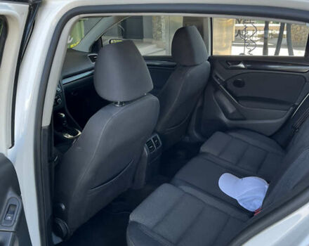 Белый Фольксваген Гольф, объемом двигателя 1.39 л и пробегом 230 тыс. км за 8200 $, фото 7 на Automoto.ua