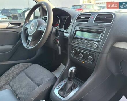 Білий Фольксваген Гольф, об'ємом двигуна 2.48 л та пробігом 190 тис. км за 9800 $, фото 16 на Automoto.ua