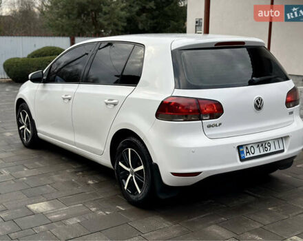 Белый Фольксваген Гольф, объемом двигателя 1.6 л и пробегом 214 тыс. км за 8300 $, фото 28 на Automoto.ua