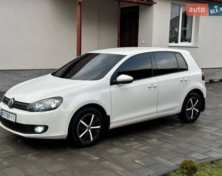 Белый Фольксваген Гольф, объемом двигателя 1.6 л и пробегом 214 тыс. км за 8300 $, фото 19 на Automoto.ua