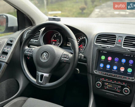 Белый Фольксваген Гольф, объемом двигателя 1.6 л и пробегом 214 тыс. км за 8300 $, фото 40 на Automoto.ua