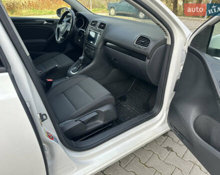 Белый Фольксваген Гольф, объемом двигателя 1.39 л и пробегом 176 тыс. км за 8800 $, фото 23 на Automoto.ua