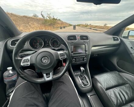 Белый Фольксваген Гольф, объемом двигателя 2 л и пробегом 152 тыс. км за 11800 $, фото 12 на Automoto.ua