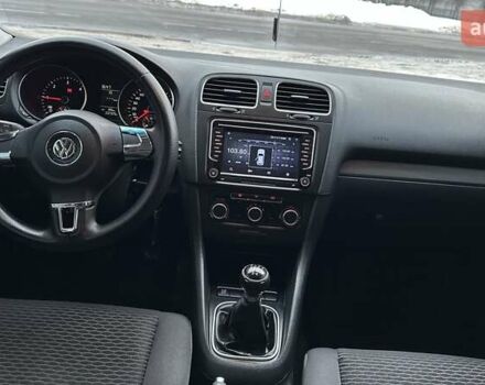 Білий Фольксваген Гольф, об'ємом двигуна 1.6 л та пробігом 332 тис. км за 7800 $, фото 13 на Automoto.ua