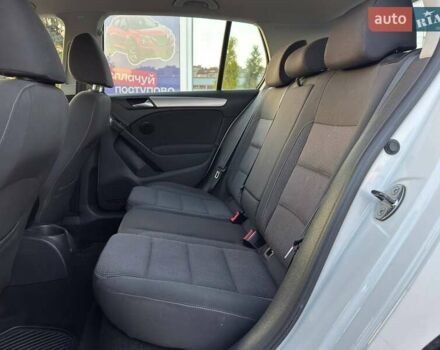 Білий Фольксваген Гольф, об'ємом двигуна 2.48 л та пробігом 190 тис. км за 9800 $, фото 13 на Automoto.ua