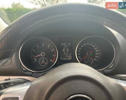 Білий Фольксваген Гольф, об'ємом двигуна 1.39 л та пробігом 180 тис. км за 9000 $, фото 18 на Automoto.ua