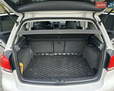 Белый Фольксваген Гольф, объемом двигателя 1.39 л и пробегом 176 тыс. км за 8800 $, фото 37 на Automoto.ua