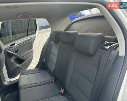 Белый Фольксваген Гольф, объемом двигателя 1.39 л и пробегом 176 тыс. км за 8800 $, фото 34 на Automoto.ua