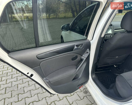 Белый Фольксваген Гольф, объемом двигателя 1.39 л и пробегом 176 тыс. км за 8800 $, фото 35 на Automoto.ua