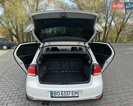 Белый Фольксваген Гольф, объемом двигателя 1.39 л и пробегом 176 тыс. км за 8850 $, фото 16 на Automoto.ua