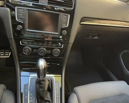 Фольксваген Гольф 2013 в Киеве на Automoto.ua Белый Фольксваген Гольф, объемом двигателя 1.97 л и пробегом 143 тыс. км за 14200 $, фото 20 на Automoto.ua