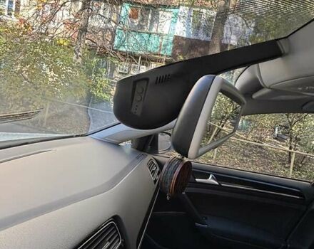 Фольксваген Гольф 2013 в Киеве на Automoto.ua Белый Фольксваген Гольф, объемом двигателя 1.97 л и пробегом 143 тыс. км за 14200 $, фото 26 на Automoto.ua