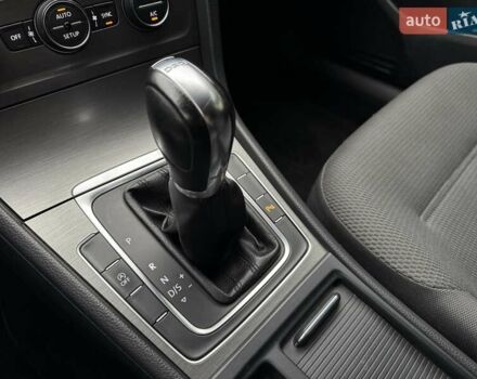 Белый Фольксваген Гольф, объемом двигателя 1.4 л и пробегом 150 тыс. км за 10900 $, фото 23 на Automoto.ua