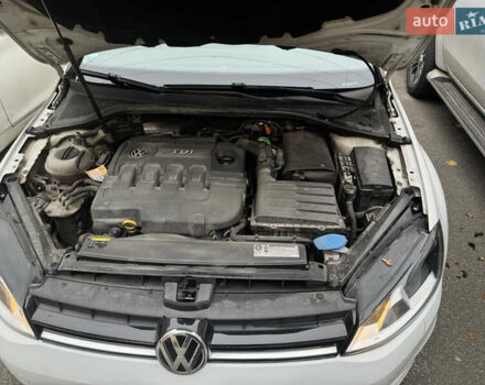 Белый Фольксваген Гольф, объемом двигателя 1.6 л и пробегом 302 тыс. км за 9700 $, фото 19 на Automoto.ua