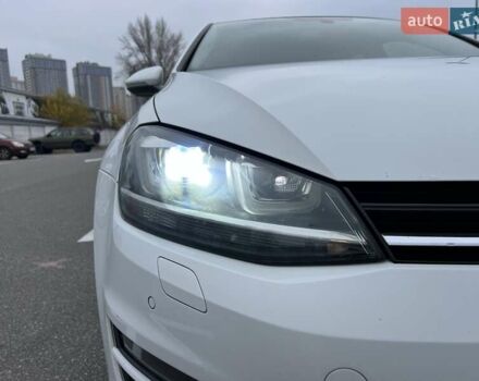 Белый Фольксваген Гольф, объемом двигателя 1.4 л и пробегом 125 тыс. км за 14777 $, фото 10 на Automoto.ua