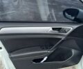 Білий Фольксваген Гольф, об'ємом двигуна 2 л та пробігом 180 тис. км за 11999 $, фото 9 на Automoto.ua