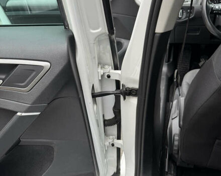 Белый Фольксваген Гольф, объемом двигателя 1.6 л и пробегом 302 тыс. км за 9700 $, фото 14 на Automoto.ua