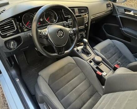 Фольксваген Гольф 2013 в Киеве на Automoto.ua Белый Фольксваген Гольф, объемом двигателя 1.97 л и пробегом 143 тыс. км за 14200 $, фото 25 на Automoto.ua