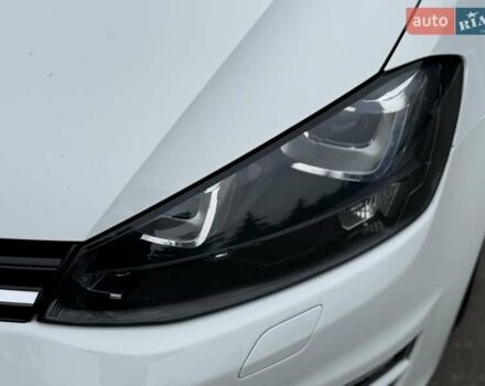 Белый Фольксваген Гольф, объемом двигателя 1.97 л и пробегом 199 тыс. км за 12800 $, фото 14 на Automoto.ua