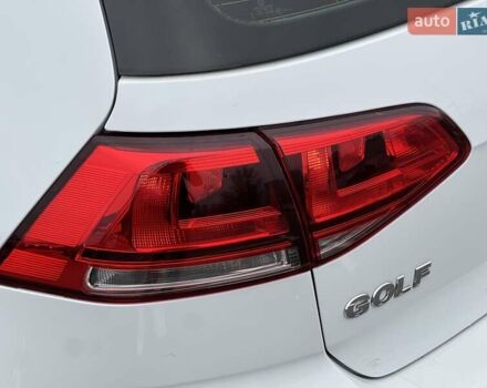 Белый Фольксваген Гольф, объемом двигателя 1.4 л и пробегом 125 тыс. км за 14777 $, фото 13 на Automoto.ua