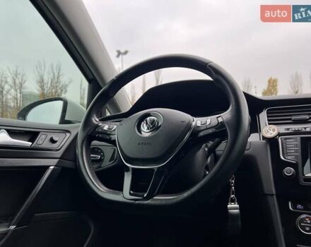 Белый Фольксваген Гольф, объемом двигателя 1.4 л и пробегом 125 тыс. км за 14777 $, фото 21 на Automoto.ua