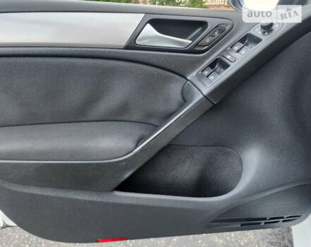 Белый Фольксваген Гольф, объемом двигателя 2 л и пробегом 169 тыс. км за 2000 $, фото 16 на Automoto.ua