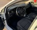 Белый Фольксваген Гольф, объемом двигателя 2 л и пробегом 215 тыс. км за 12200 $, фото 12 на Automoto.ua