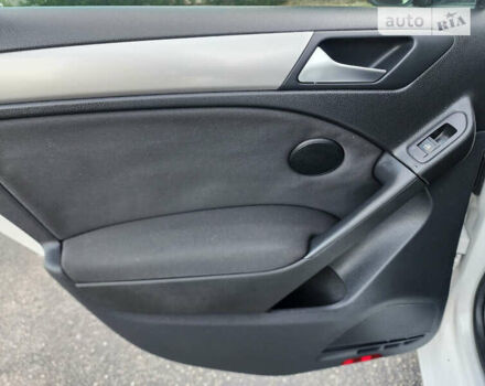 Белый Фольксваген Гольф, объемом двигателя 2 л и пробегом 169 тыс. км за 2000 $, фото 35 на Automoto.ua