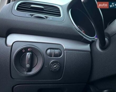 Белый Фольксваген Гольф, объемом двигателя 2.5 л и пробегом 234 тыс. км за 7500 $, фото 19 на Automoto.ua